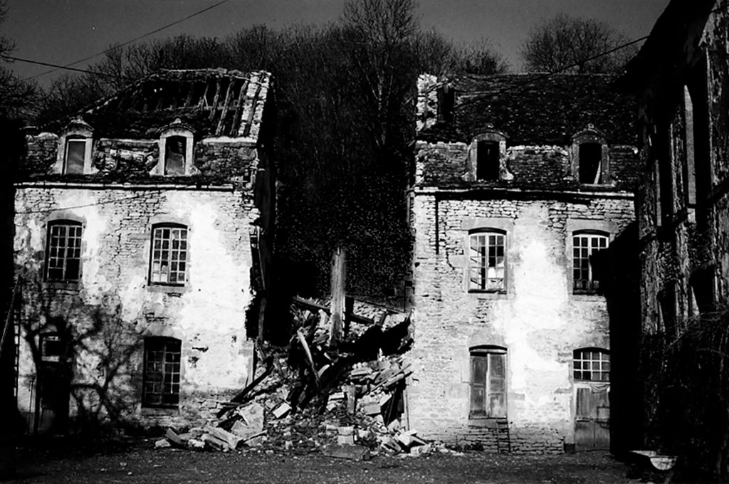 Château de Ste Colombe aile XVIIIe détruite 1986 ©ARCADE